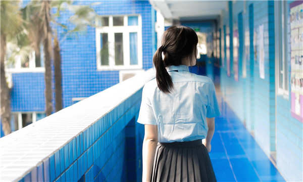 福贡如何找到一个可以帮助我生孩子的女人？