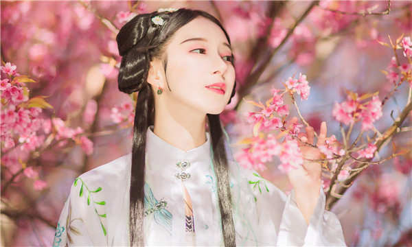 福贡供卵试管婴儿：助您实现家庭梦想的科学方案